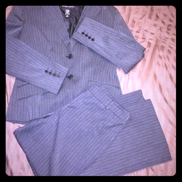 SALE! 💌 NY&Co Grey Pinstripe Suit