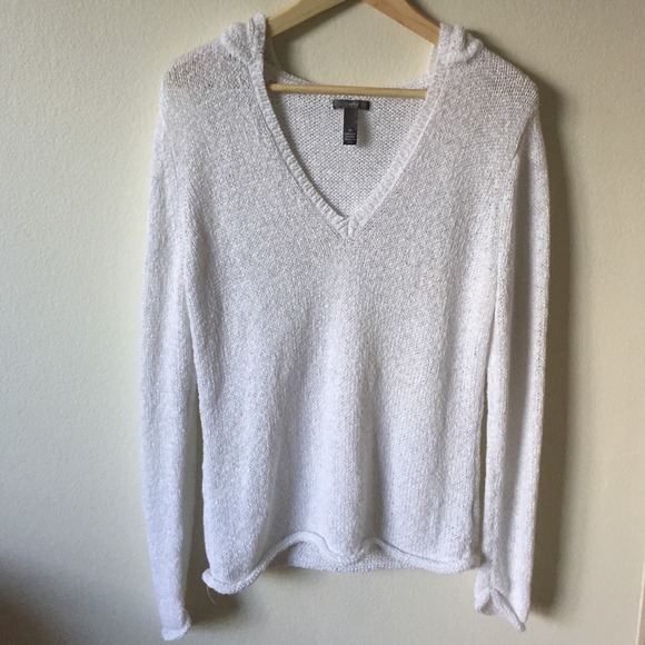 NWOT Hooded Lightweight Sweater