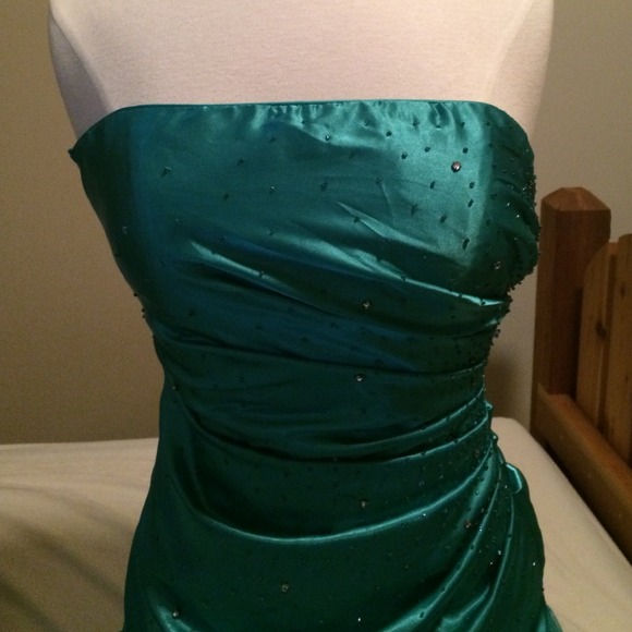 Jade sparkly prom dress