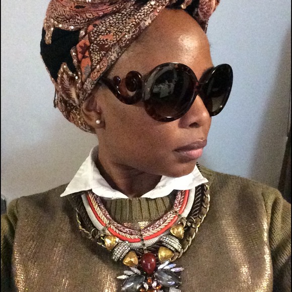 Oversized Baroque Swirl Arms Sunglasses