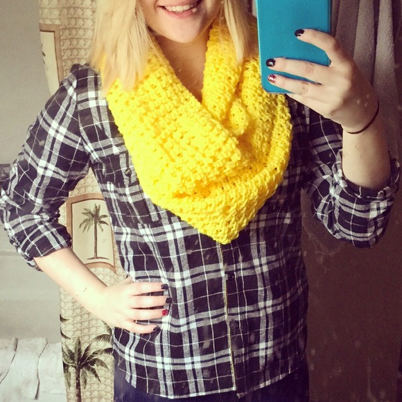 Yellow infinity scarf