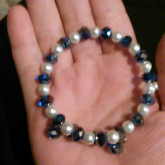 Go blue - Picture 3 of 3