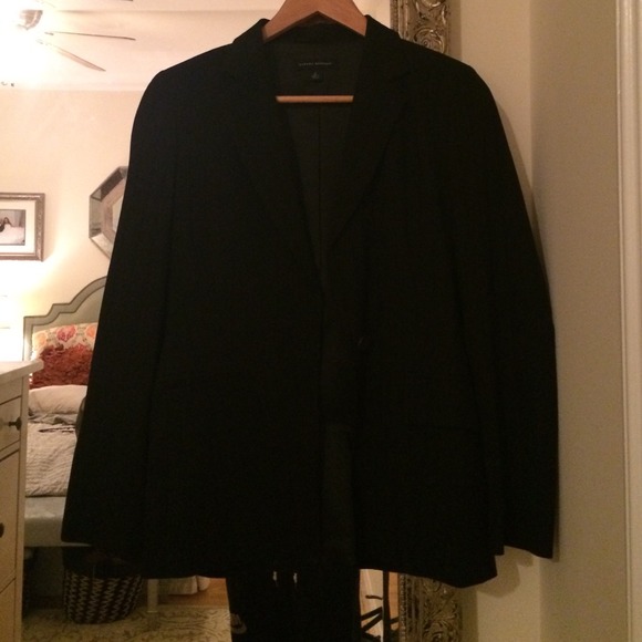 Banana Republic size 2 black suit