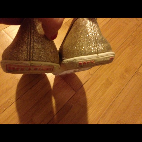 Slip on shoes, only worn a few times! - Picture 3 of 4