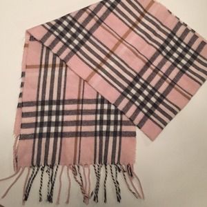 ⭐️SOLD in bundle ⭐️ Plaid Scarf