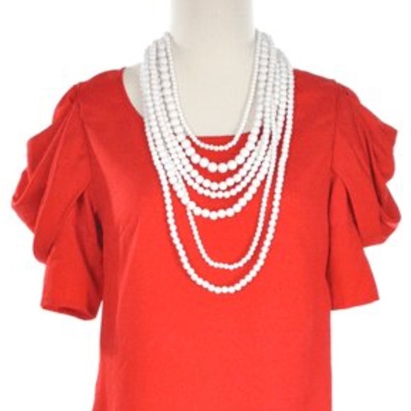 ⭐️SOLD in Bundle⭐️Dramatic Sleeve Red Top