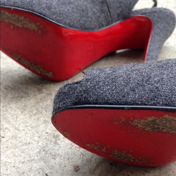 Grey Flannel Slingback Louboutins!37 Euro - Picture 3 of 4