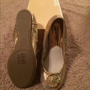 *LAST CHANCE* NWT Michael Kors Fulton Ballet Flat