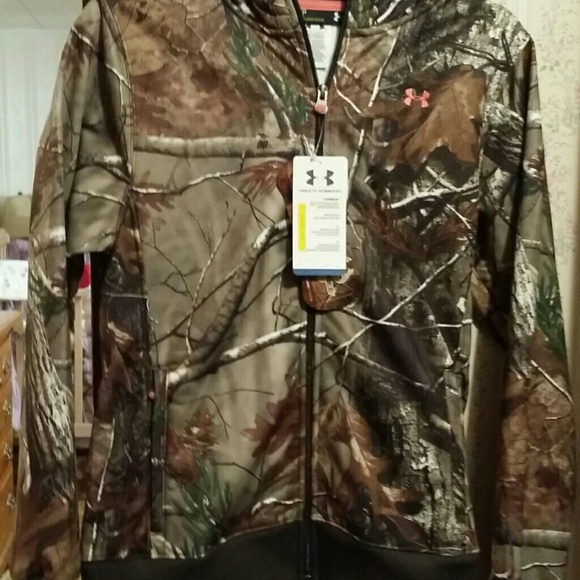 Camo Under Armour hoodie.