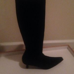 Black knee suede boots