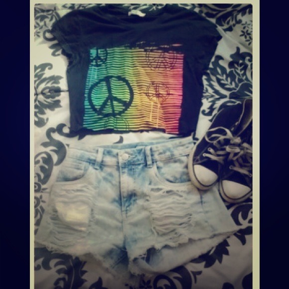 Peace crop top🎁🎉