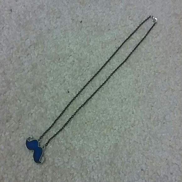 Mood necklace yes it works!