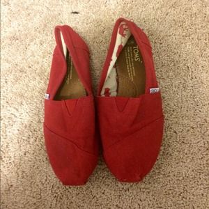 Red Toms