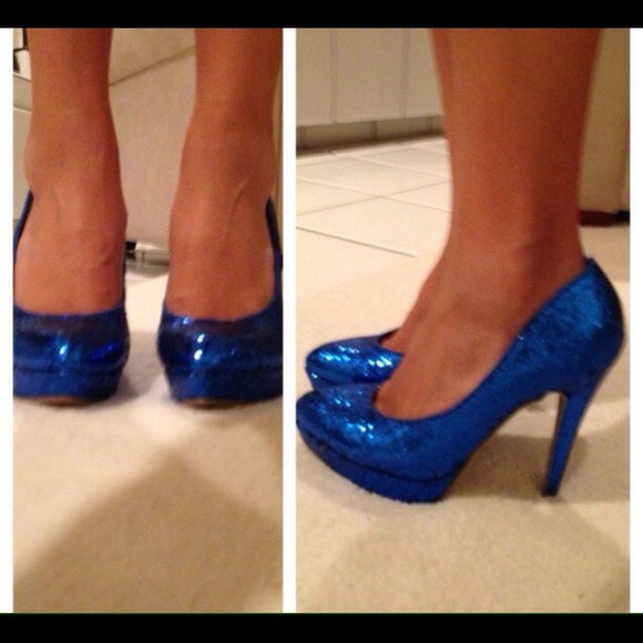 Blue sparkly heels!