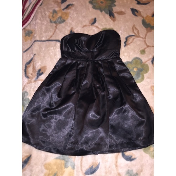Black elegant dress