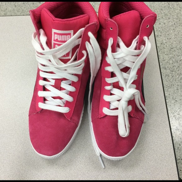 HOT PINK Puma Heels!