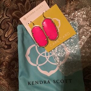 Neon Pink Kendra Scott Danielle earrings