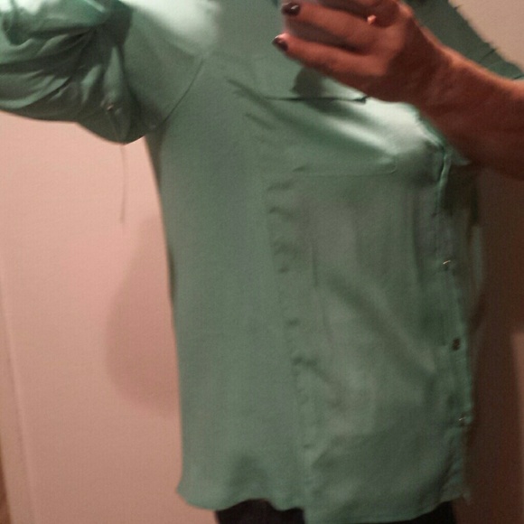 Mint button down - Picture 4 of 4