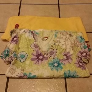 PAY 40 INSTEAD OF 70!!!! SET OF SCRUBS!!!!