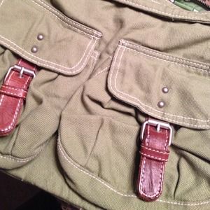 American Eagle Purse green