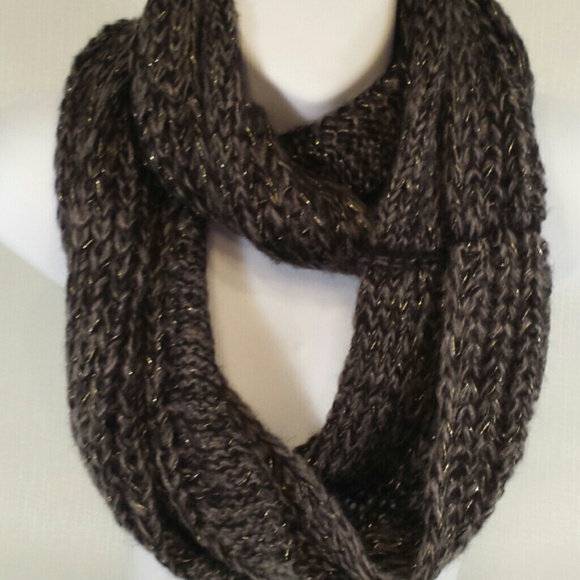 Infinity Scarf - Picture 3 of 3