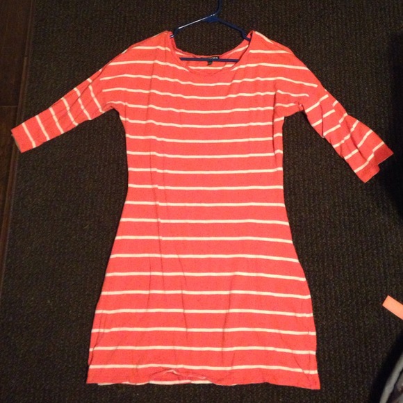 Express orange/crm striped 3/4 length sleeve dress