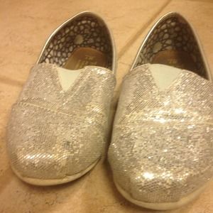 Silver toms