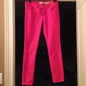 Pink skinny jeans