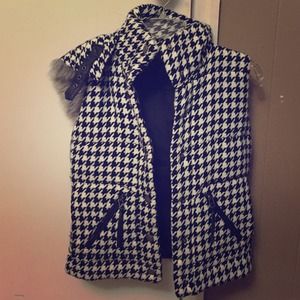 Houndstooth Vest