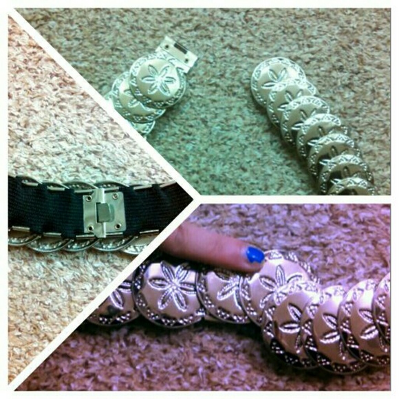 Vintage Sand Dollar Belt - Picture 2 of 3