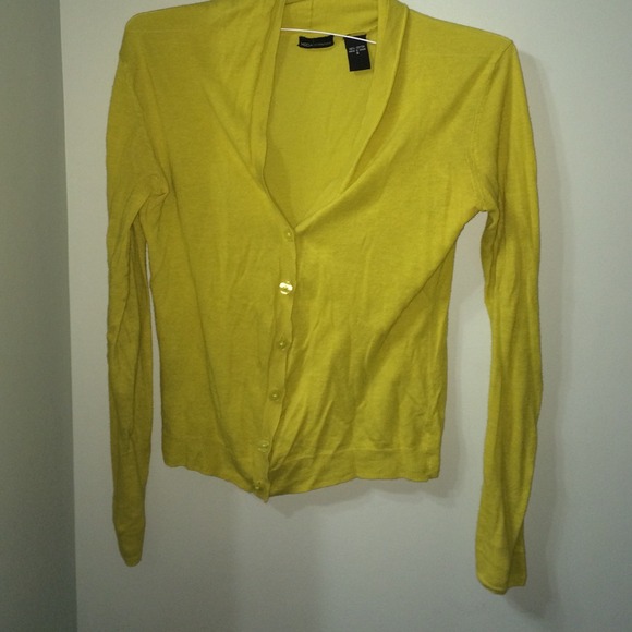 A Yellow Cardigan - Picture 1 of 4