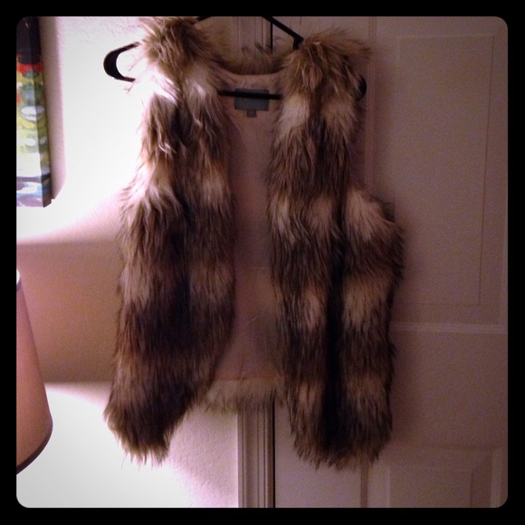 Fox fur vest