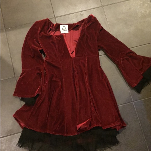 Unif velvet maroon dress