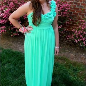 One shoulder prom dress