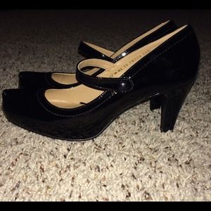 Black Mary Jane heels