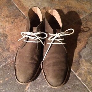 Cole Haan desert boots in dark green