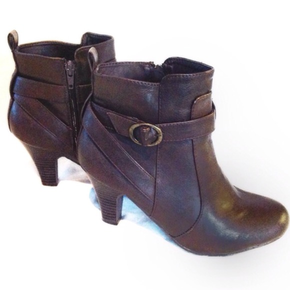 Madden Girl Boots - Madden Girl Side Zip Booties