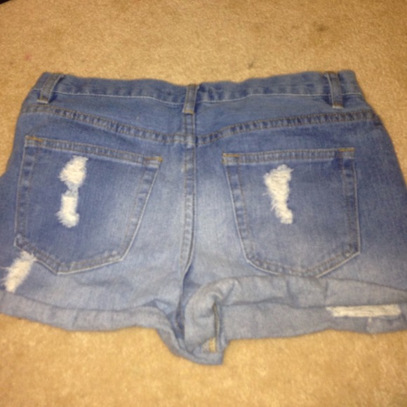 High waisted shorts - Picture 2 of 3