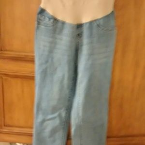 Light wash denim skinny jeans!