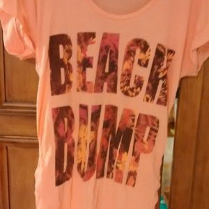 Peach fitted maternity top!