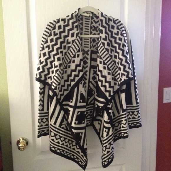 Urban Outfitters Sweaters - Urban Outfitters Ikat/Tribal Sweater