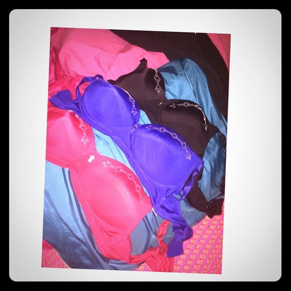 Bundle // Black , blue & fushia bras👑