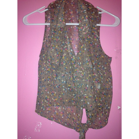 Cute Ruffled Collar Flower Shirt