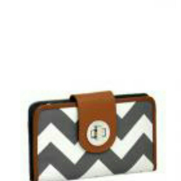 Clutches & Wallets - Wallet