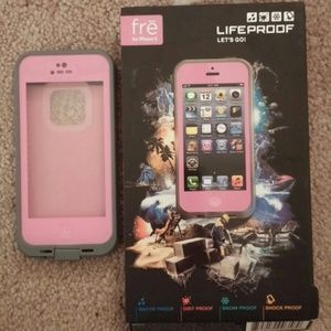 IPhone 5 Lifeproof pink case