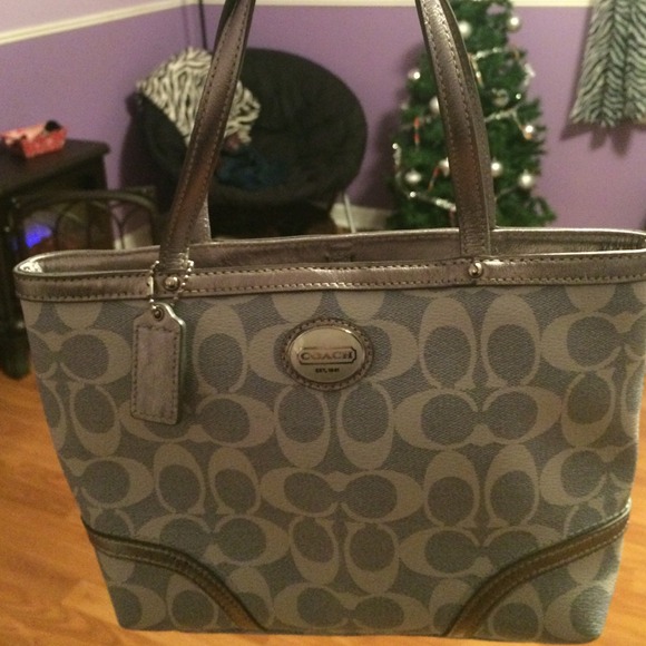 Coach small purse
