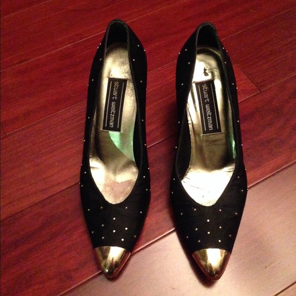 SOLD Vintage Stuart Weitzman black pumps