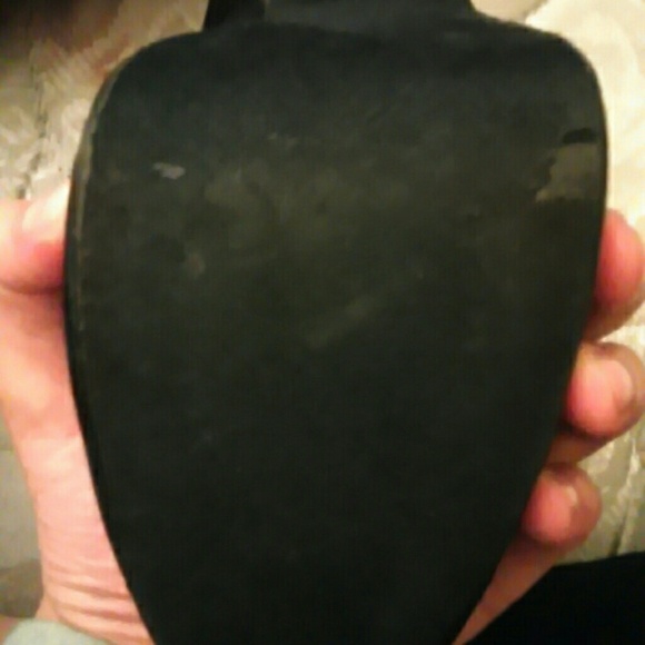 Black high heels!!!! - Picture 3 of 4