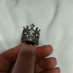 Silver crown ring