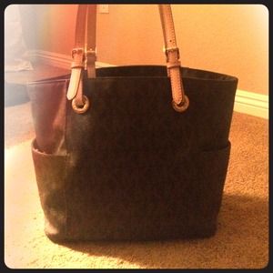 Michael Kors Tote